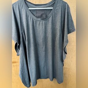 Women’s short sleeve tshirt